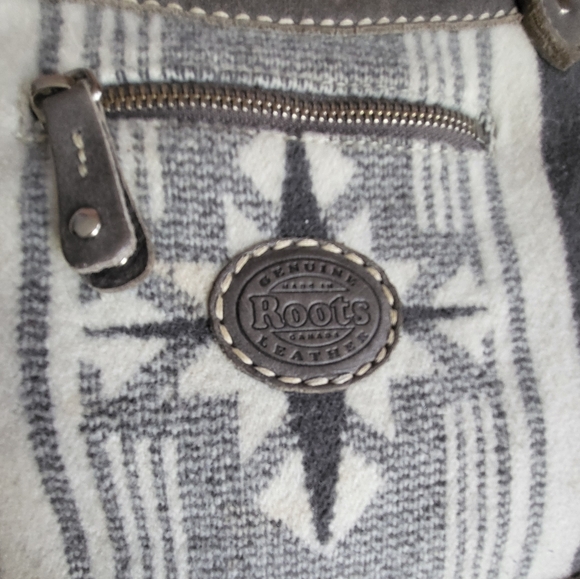 *RARE* Roots x Pendleton grey smoke bag...only one. Very collectible. - Picture 2 of 9